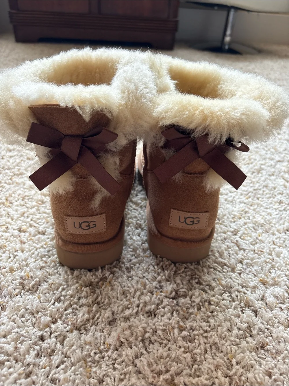 UGG Mini Bailey Bow II Sz 7 EUC